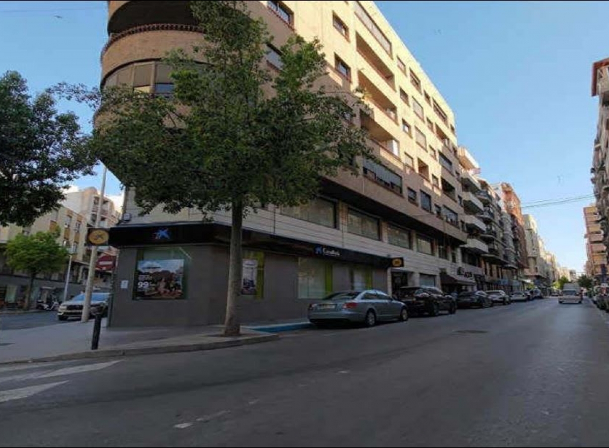  - Commercial - Elche - Center