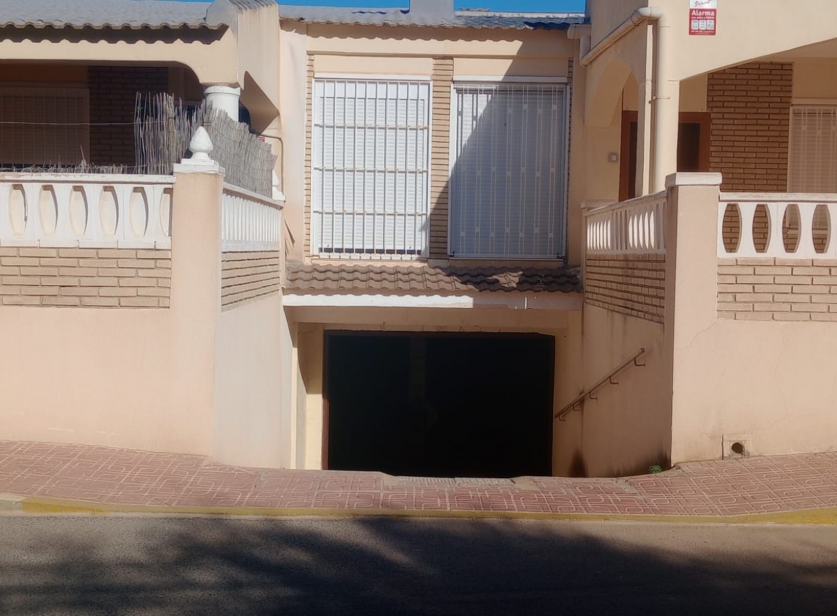  - Garage - La Mata