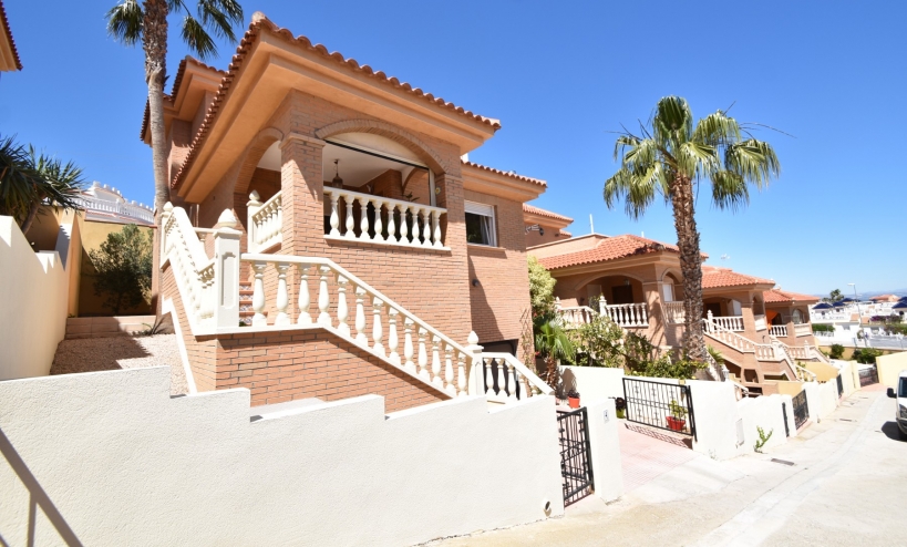 Villa -  - Ciudad Quesada - Golf course