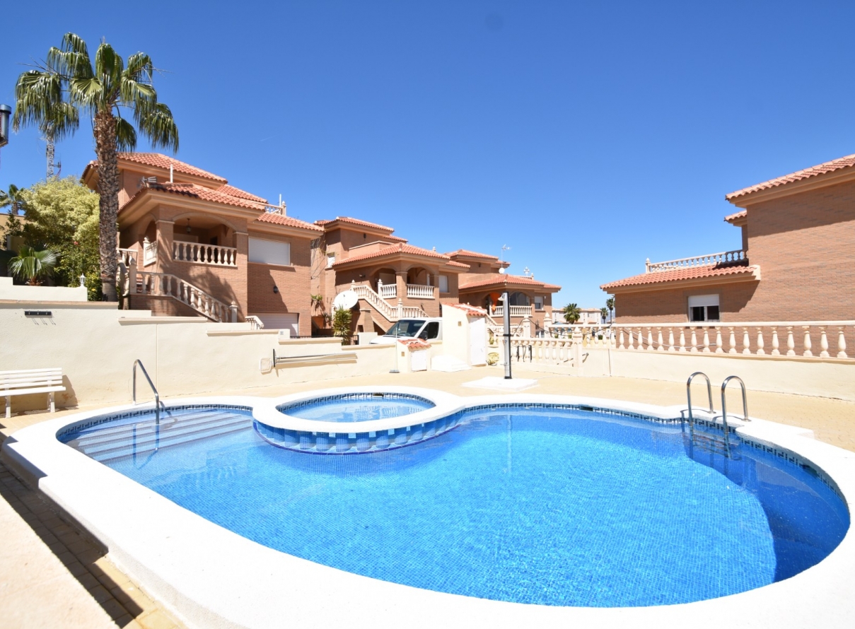  - Villa - Ciudad Quesada - Golf course