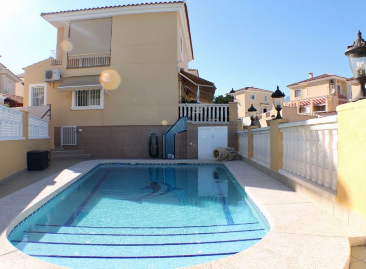  - Villa - La Nucía - Urbanisations