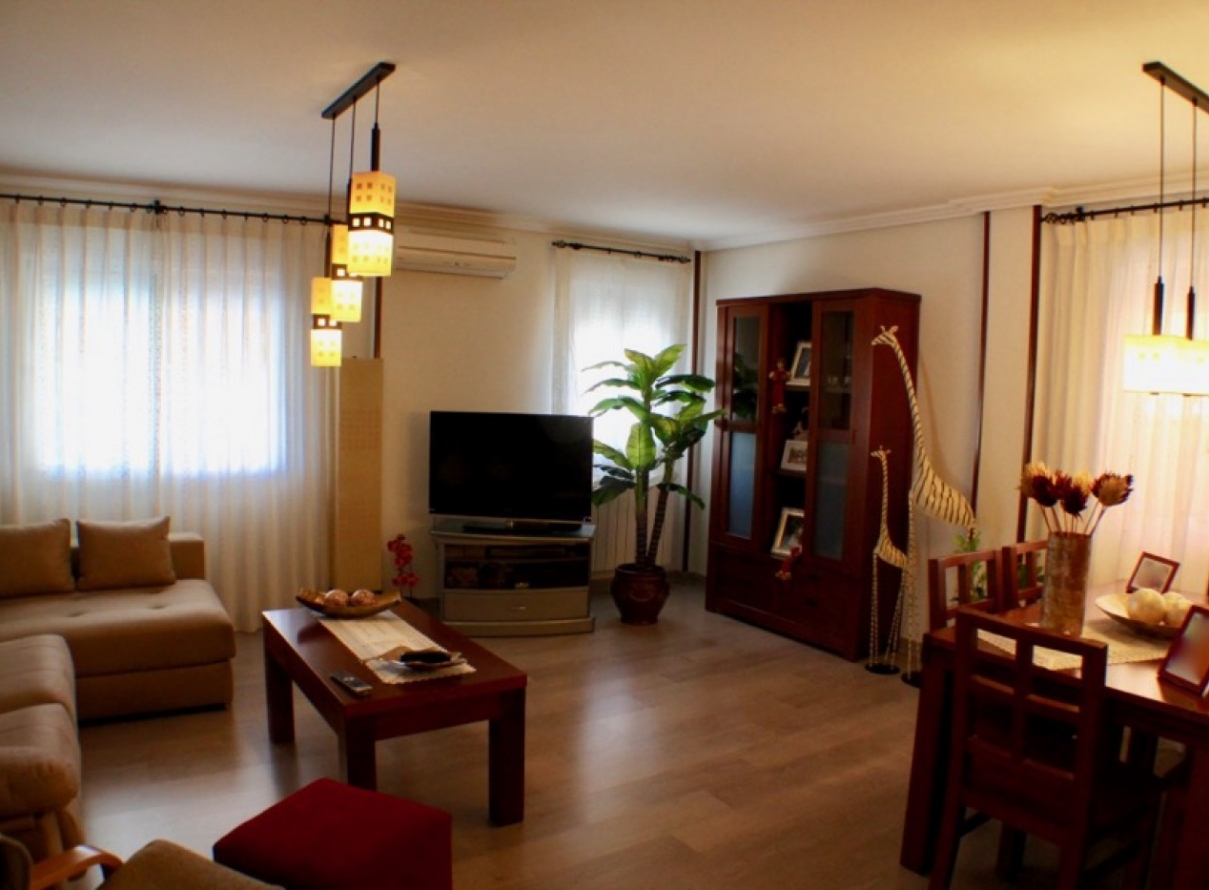  - Villa - La Nucía - Urbanisations