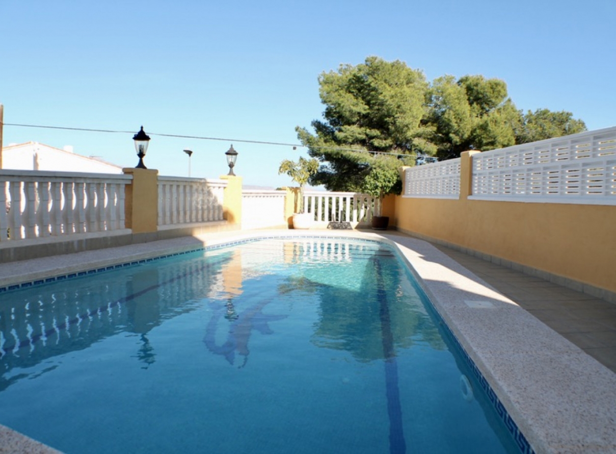  - Villa - La Nucía - Urbanisations