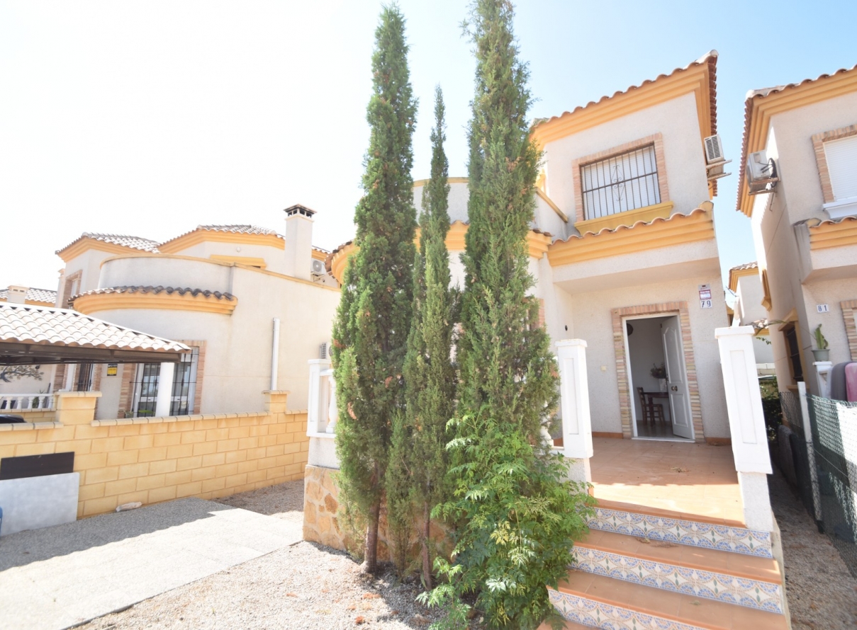  - Villa - Los Montesinos - La Herrada