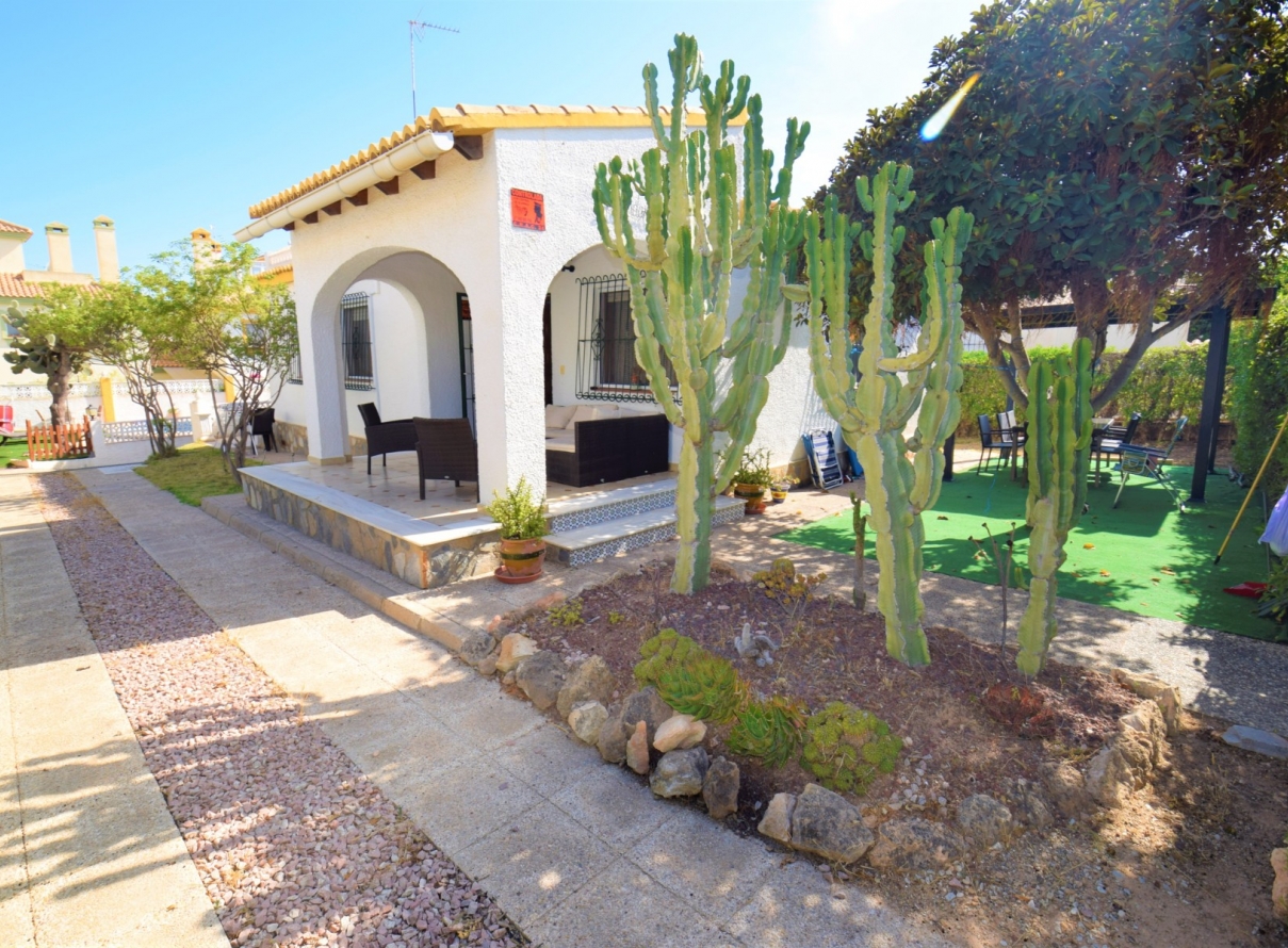  - Villa - Orihuela Costa - La Zenia