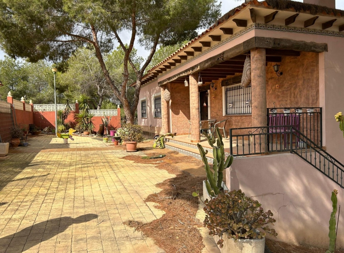  - Villa - San Miguel de Salinas - Urbanizaciones