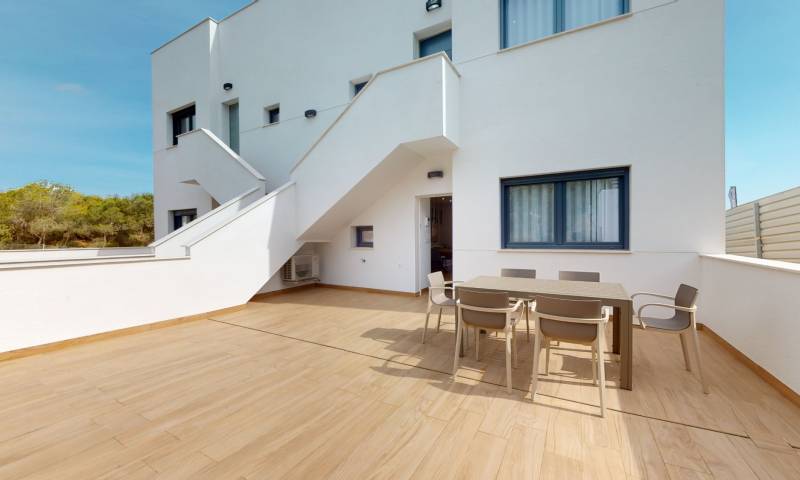 Bungalows de luxe avec vue sur la lagune rose de Torrevieja