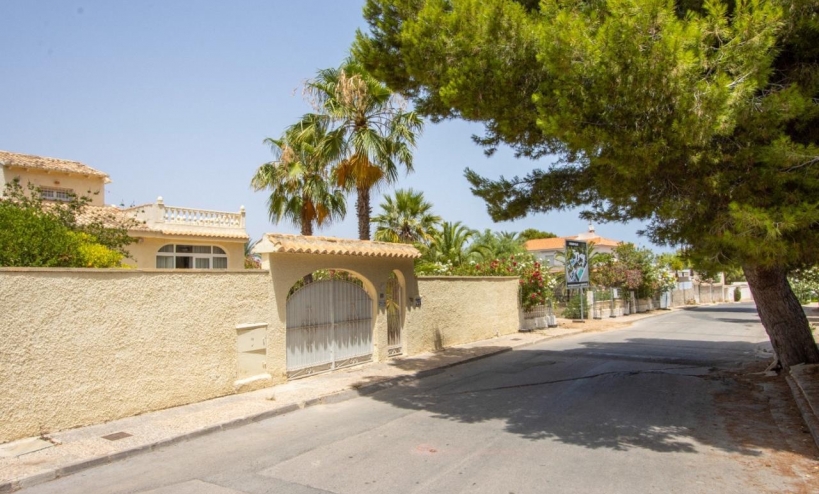  - Villa - Orihuela Costa - La Zenia