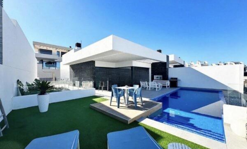  - Villa - Ciudad Quesada - Altos del golf i