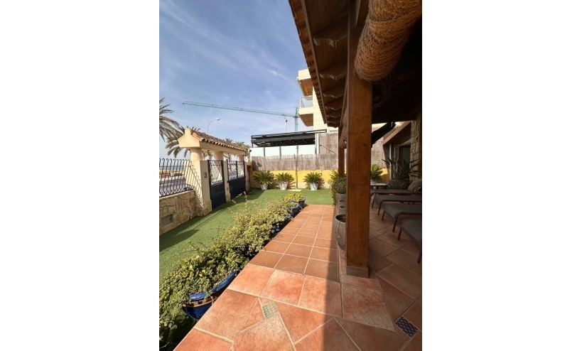 Occasion - Villa/chalet - Santa Pola