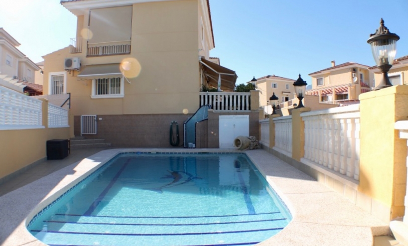 - Villa - La Nucía - Urbanisations
