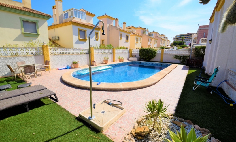  - Villa - Orihuela Costa - La Zenia