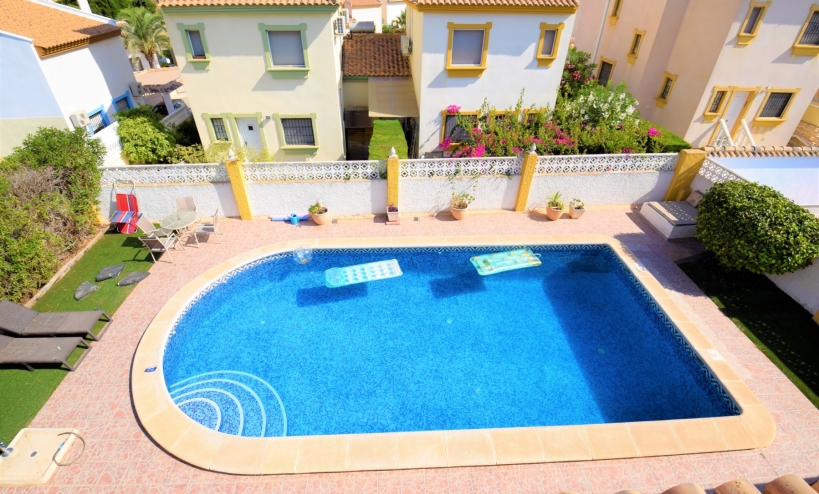  - Villa - Orihuela Costa - La Zenia