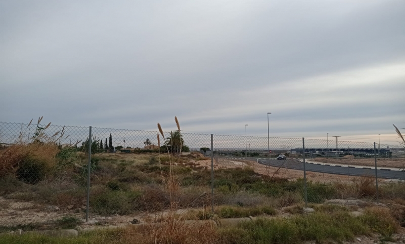  - Land - Altet - Aeropuerto